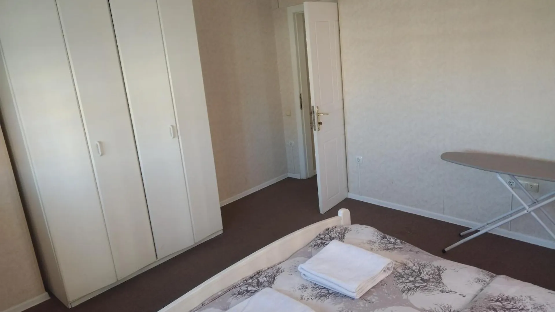 3-Bedroom Apartment On Nizami Street 巴库
